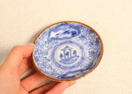 明治前期染付三方に山水窓絵と萩唐草図イゲ縁通り物豆皿