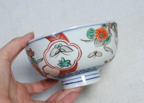 明治前期色絵菊と蝶図蒸茶碗　フリモノ