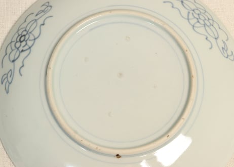 江戸後期染付獅子と牡丹図７寸皿②かたつき
