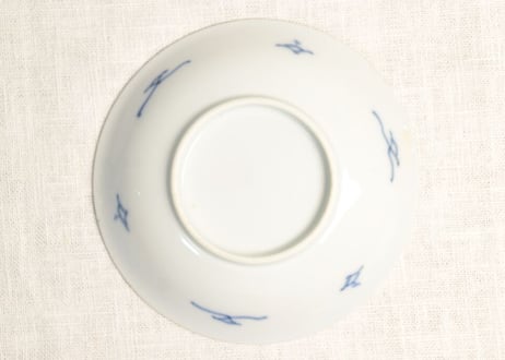 明治後期~大正染付唐草に千鳥図小皿 がたつき,個体差多め