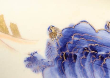 明治後期～大正金彩銅判山水図丸縁尺1寸深皿　ムシクイ,色擦れ