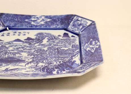 明治前期紙刷山水と葡萄栗鼠図角皿