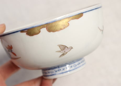 明治前期色絵春蘭と椿図通り物蒸茶碗