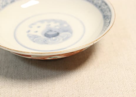 明治前期色絵竹梅と桐図通り物飯茶碗②黒点