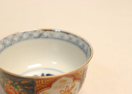 明治前期色絵牡丹と桜図飯茶碗