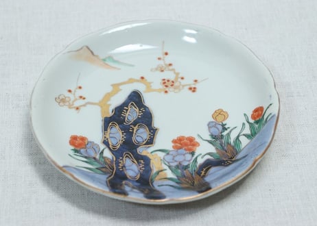 明治前期色絵梅と福寿草図5.5寸皿