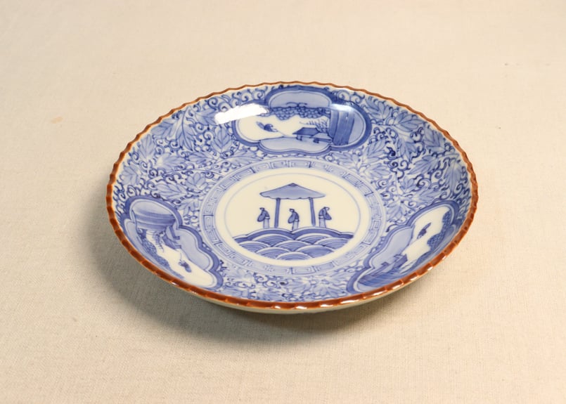 明治前期染付三方に山水窓絵と萩唐草図イゲ縁通り物8寸皿