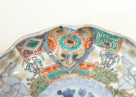 明治前期色絵獅子牡丹と人物図通り物小皿①濃いめ