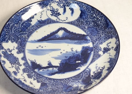明治前期紙刷富士に窓絵散らし図尺1寸皿 ノミホツ,少フリモノ