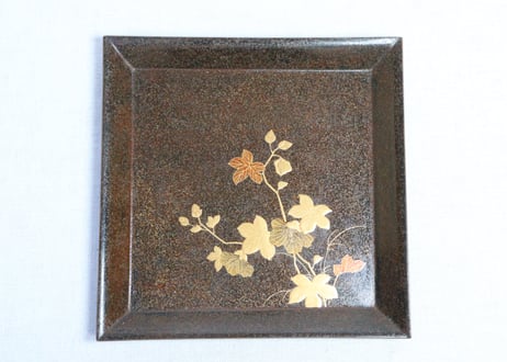梨地蒔絵草花銘々図吸物膳　６客組(内4客小キズ)