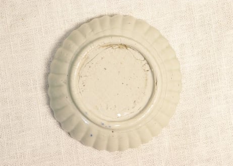 明治前期染付芭蕉図鎬小皿