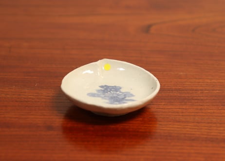 江戸中期コンニャク印判菊水図桃型豆皿①　甘手,ノミホツ