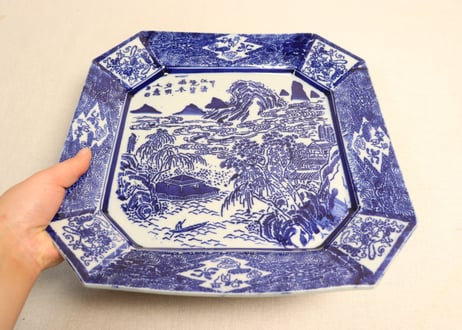 明治前期紙刷山水と葡萄栗鼠図角皿
