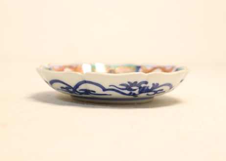 明治前期大聖寺焼色絵花と福文字図八弁小皿②少甘手