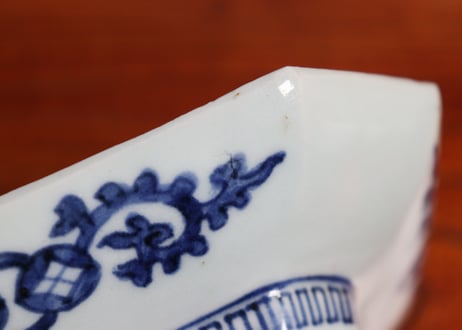 江戸中期染付総柄牡丹図長八角皿②かたつき