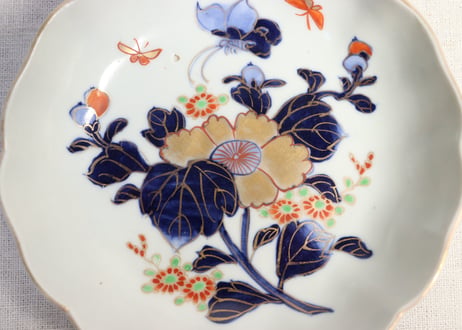 明治前期色絵葵と蝶図なます皿② 窯傷