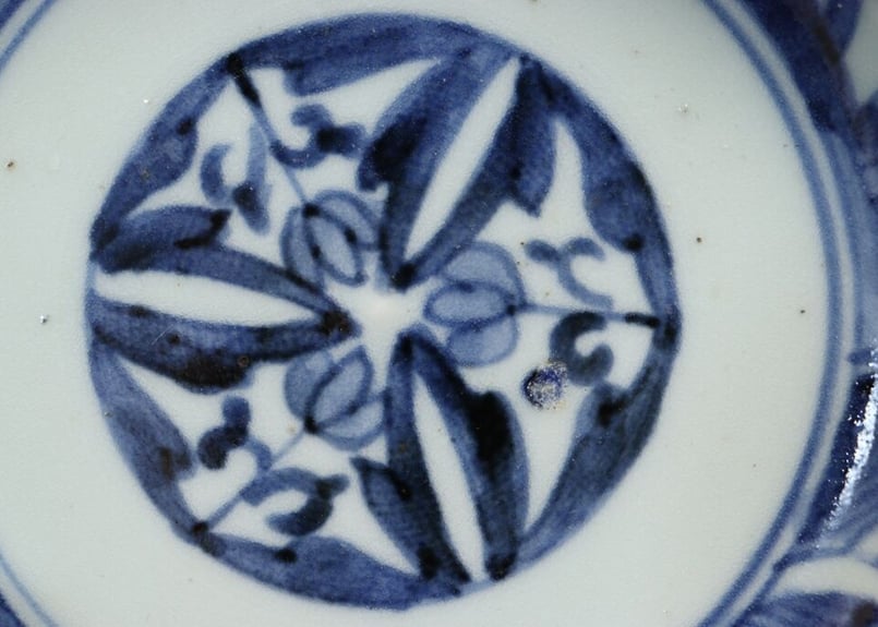 古染付　獅子牡丹紋皿　江戸中期 e61ccb4c303e6af612f0bf48c23c82