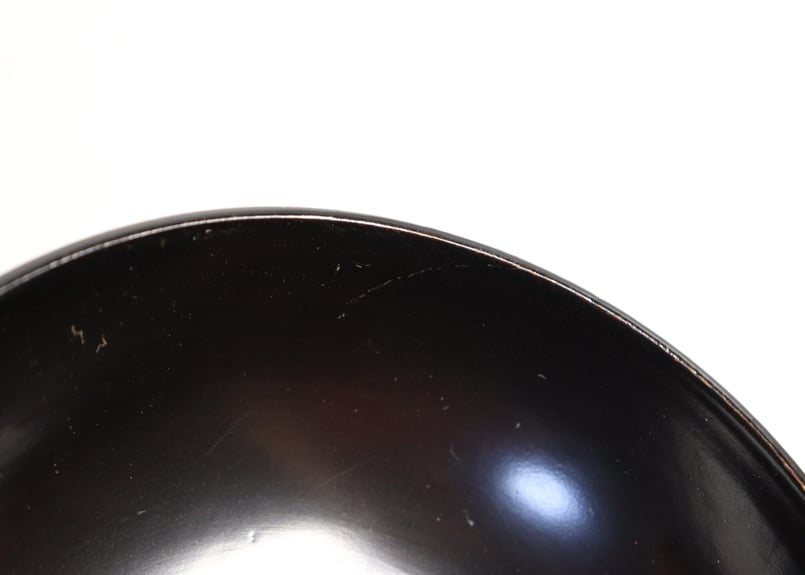 明治骨董旧家蔵出し　豪華黒塗り吸物椀　松鶴金蒔絵　明治参十参年購入　木製漆器二客 明治骨董旧家蔵出し 豪華黒塗り吸物椀 松鶴金蒔絵 明治参十