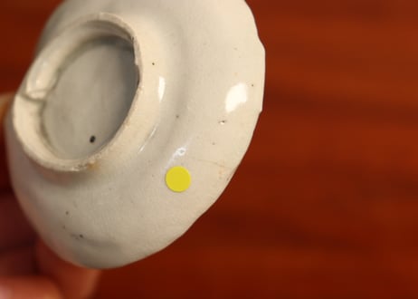 江戸中期コンニャク印判菊水図桃型豆皿①　甘手,ノミホツ
