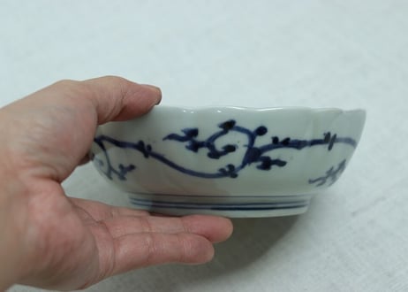 江戸中期染付松竹と草花図八弁なます皿ノミホツ
