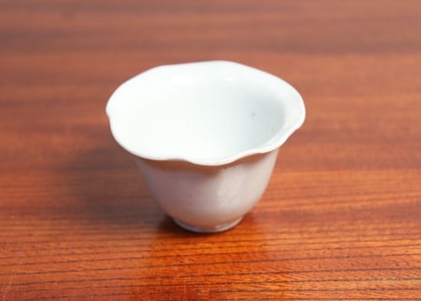 江戸中期柿右衛門白磁輪花縁向付①