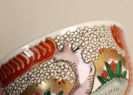 明治前期色絵桜に万年青図通り物飯茶碗①濃いめ