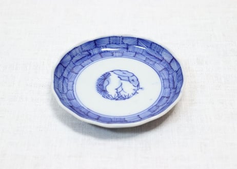 明治前期染付羽根市松図小皿