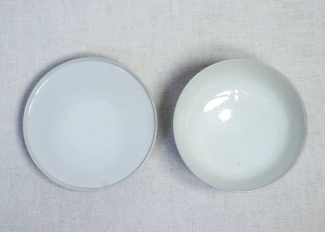 明治前期色絵菊と蝶図蒸茶碗　フリモノ