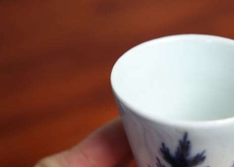 江戸中期染付若松図小猪口　高台ホツ②