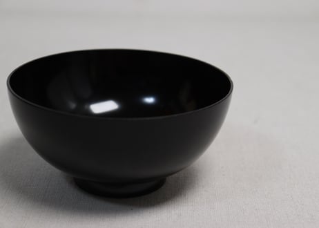 総黒蒔絵蕪大根図吸物椀　僅かなキズ有