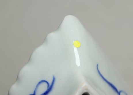 明治前期東北の焼染付獅子牡丹図扇面型皿③ノミホツ,少甘手,少かたつき
