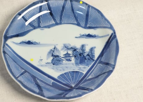 江戸幕末染付山水と扇面図7寸皿少甘手,ノミホツ,少かたつき