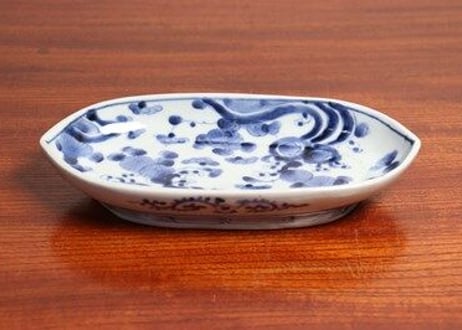 江戸中期染付流水に菊図舟形皿②