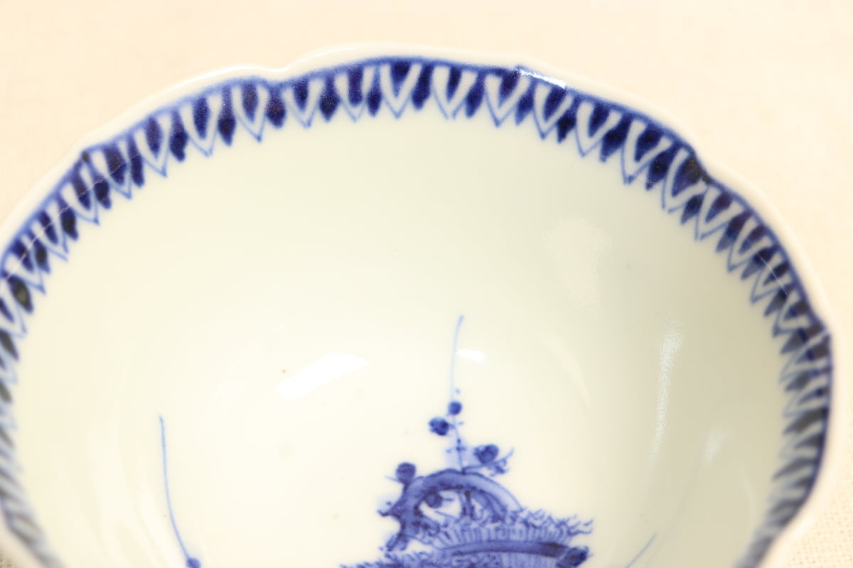 幕末～明治　変わり窯印　楼閣風景図　染め付け小鉢　向付け　五客 明治後期～大正平戸嘉祥染付芝垣図小鉢 | 吉祥寺PukuPuku