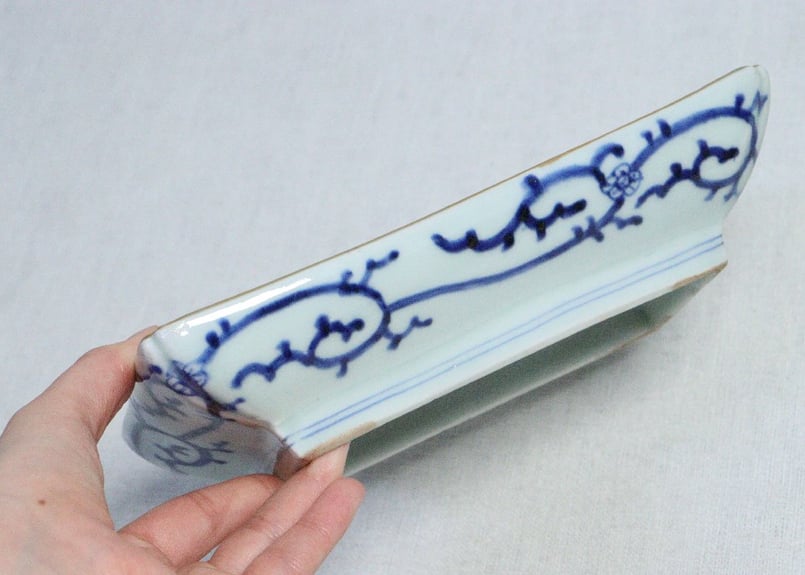 江戸後期染付総微塵唐草図長皿 少かたつき | 吉祥寺PukuPuku