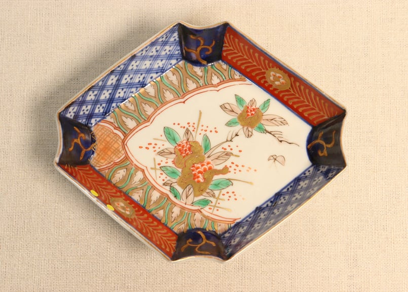 明末清初期　赤絵　柘榴図柄皿　無傷　本物保証 赤絵柘榴絵 皿 ｜ 有田焼の源右衛門窯公式オンラインショップ