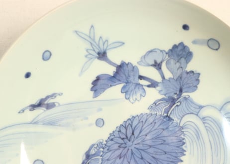江戸中期染付流水に菊図尺皿