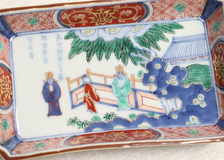 明治前期色絵屋敷に人物図長皿①