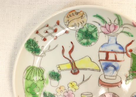 明治後期～大正色絵プリントお道具散らし図小皿　釉擦れ