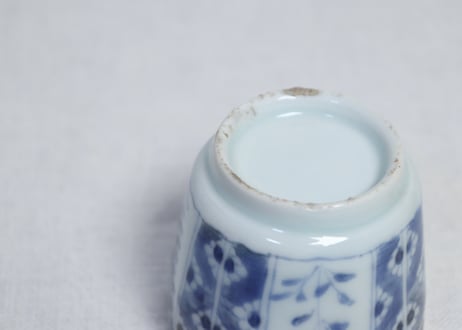 江戸後期染付草花図八角向付 高台アタリキズ
