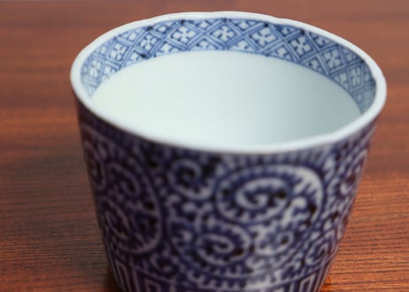 江戸後期染付蛸唐草文猪口①
