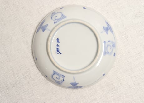 明治後期～大正染付アヤメとやじろべえと兎図小皿 フリモノ