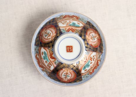 明治前期色絵桃と六方に松竹梅と牡丹図通り物飯茶碗 蓋部分甘手