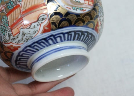 明治前期色絵山水風景と青海波図飯茶碗①