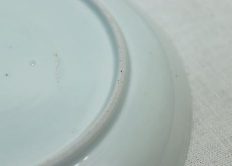 江戸中期染付菊と蝙蝠図7寸皿 少カマキズ,少がたつき