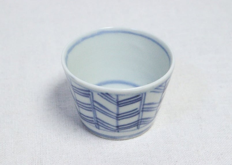 ◆希少美品 1880年頃（明治時代！古曽部焼き 素朴な染付 ぐいみ/お猪口 5客 美濃焼 縞吉窯 古染みじん模様 蕎麦猪口 | MatsuBokkuri