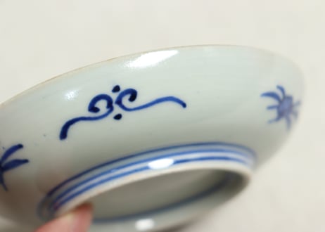 明治前期色絵柘榴と鶴亀図小皿①