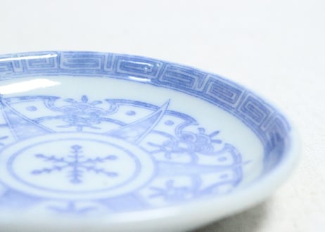 明治後期～大正銅判六方に剣先と花図小皿