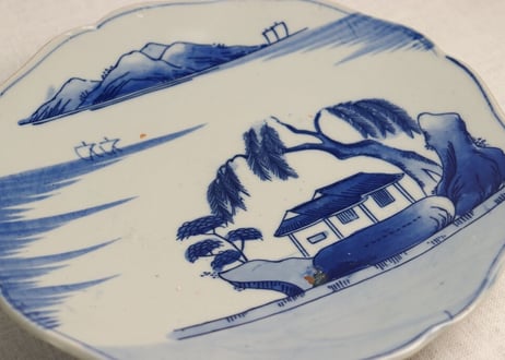 明治後期~大正銅判染付山水図9寸皿　ノミホツ,窯傷