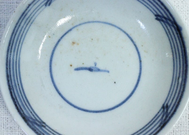 江戸幕末染付輪線に梅図飯茶碗➁ フリモノ,歪み | 吉祥寺PukuPuku